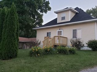 439 S 7th St, Chariton, IA 50049