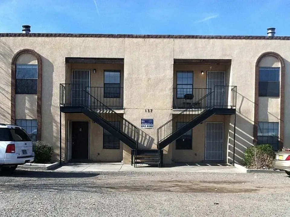 137 Altez St NE #1-4