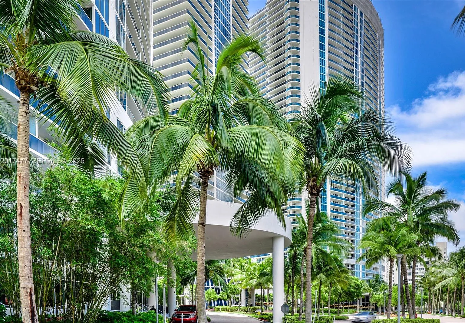 Beach Club Condo — Photo 4