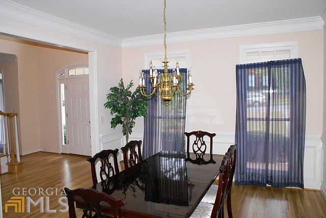 1st image of 1061 Albemarle Way