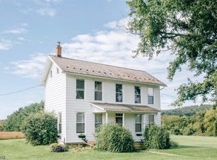 282 Asbury Broadway Rd, Asbury, NJ 08802