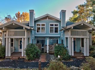 226 Abbington Dr, East Stroudsburg, PA 18302
