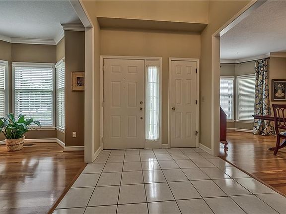 3rd image of 12914 Goddard Ave