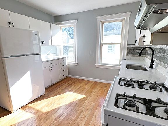 2nd image of 60 Farrington St #2T