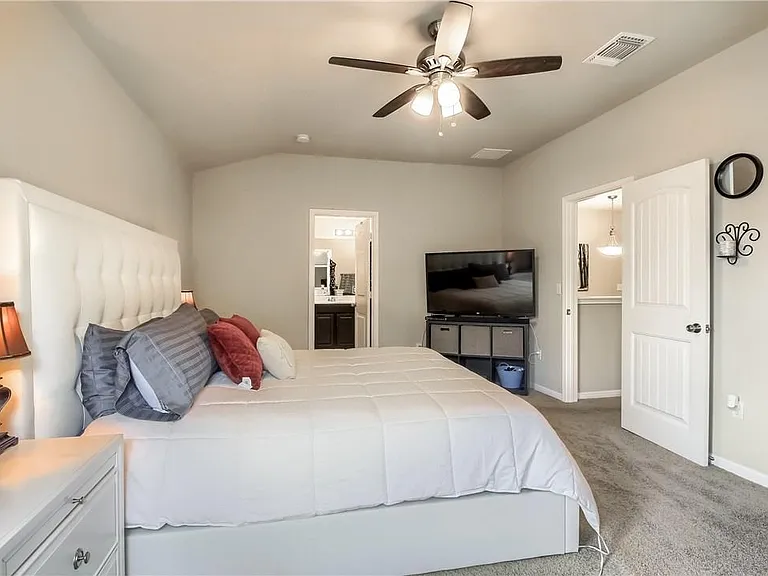 1408 Blake St — Photo 11