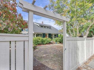 2908 Grandview Dr W, University Place, WA 98466