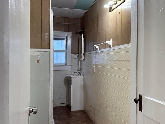 5th image of 605 N Cleveland St #1