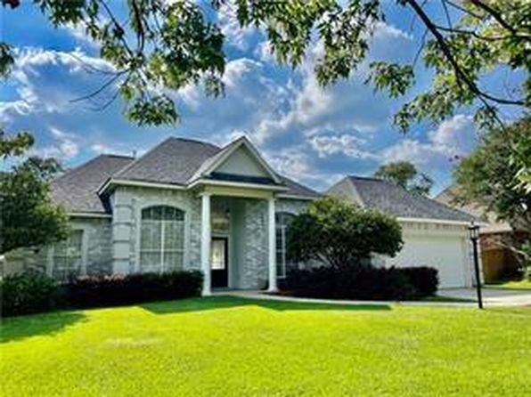 1036 River Ct