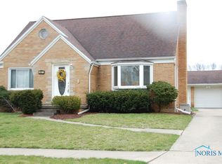 2827 E Glenn St, Toledo, OH 43613