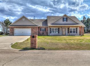 43985 Hunters Hill Dr, Shawnee, OK 74801