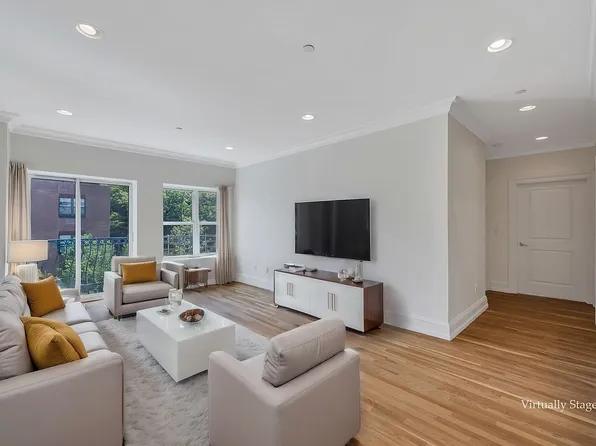 261 W 112th St #5A, New York, NY 10026