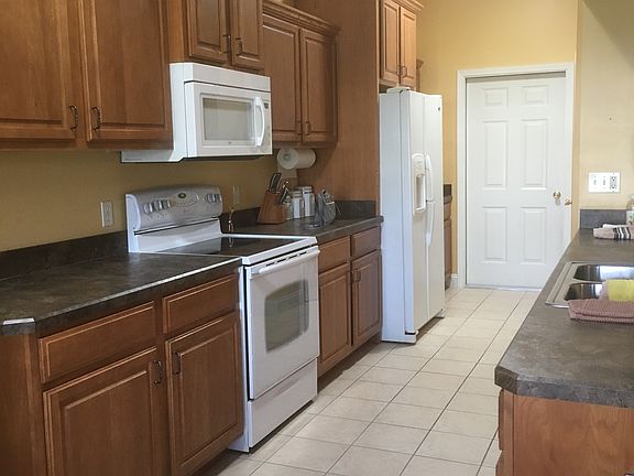 kitchen w/ light cannons