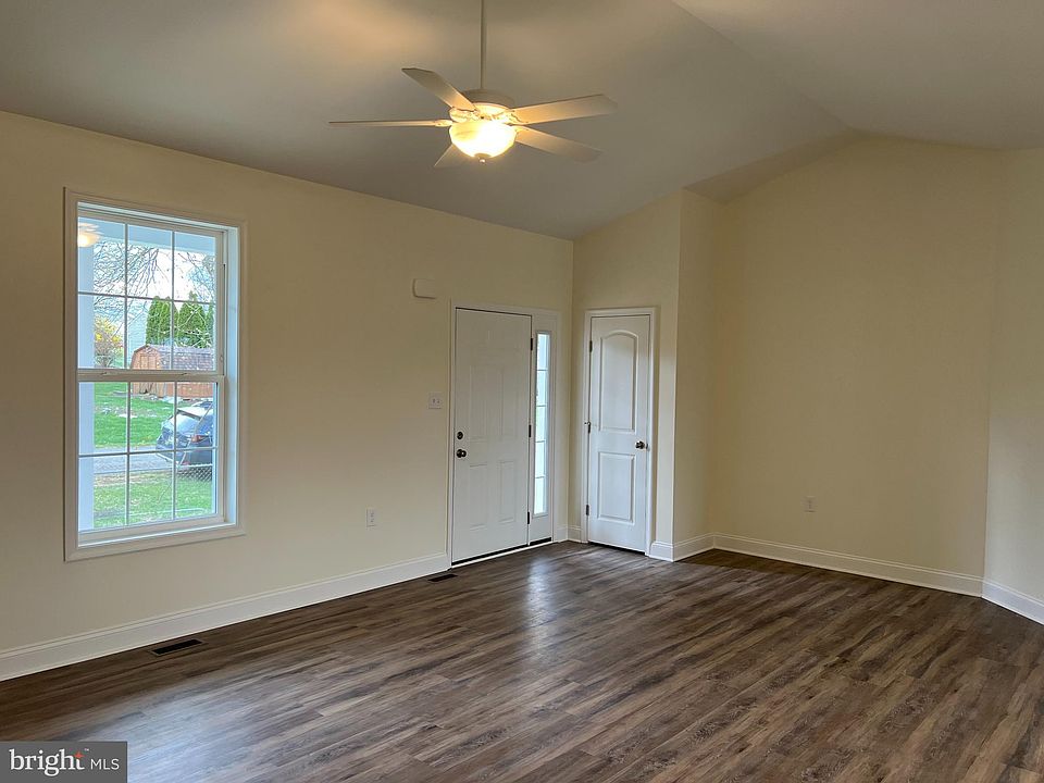 74 Apple Tree Dr, Ranson, WV 25438 Zillow