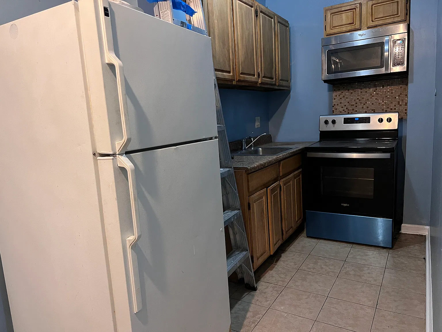 2828 Saint Paul St — Photo 3