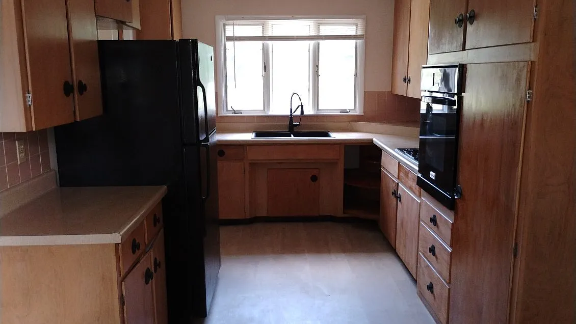 3126 McCain - 1 — Photo 3