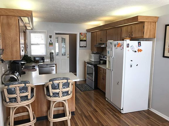 4th image of 3005 E County Road 300 S