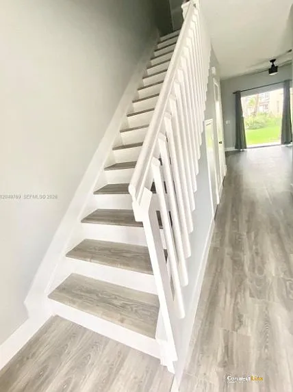 340 SW 121st Ter — Photo 3