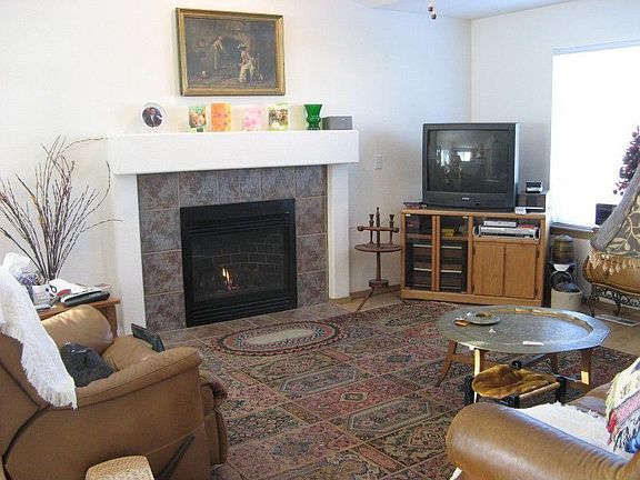 3rd image of 10421 Red Fern Ct SE