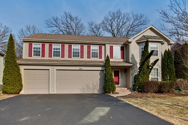 1821 S Falcon Dr photo 1