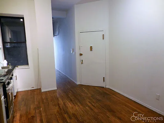 Rented by City Connections Realty | media 30