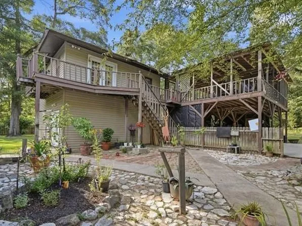 171 N Sierra Rd, Coldspring, TX 77331
