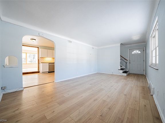 2nd image of 20900 Priday Ave