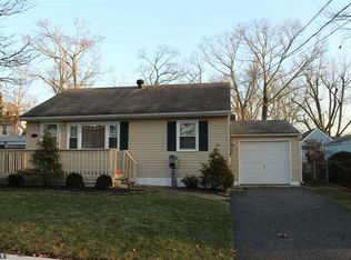 210 Seminole Ave, Absecon, NJ 08201