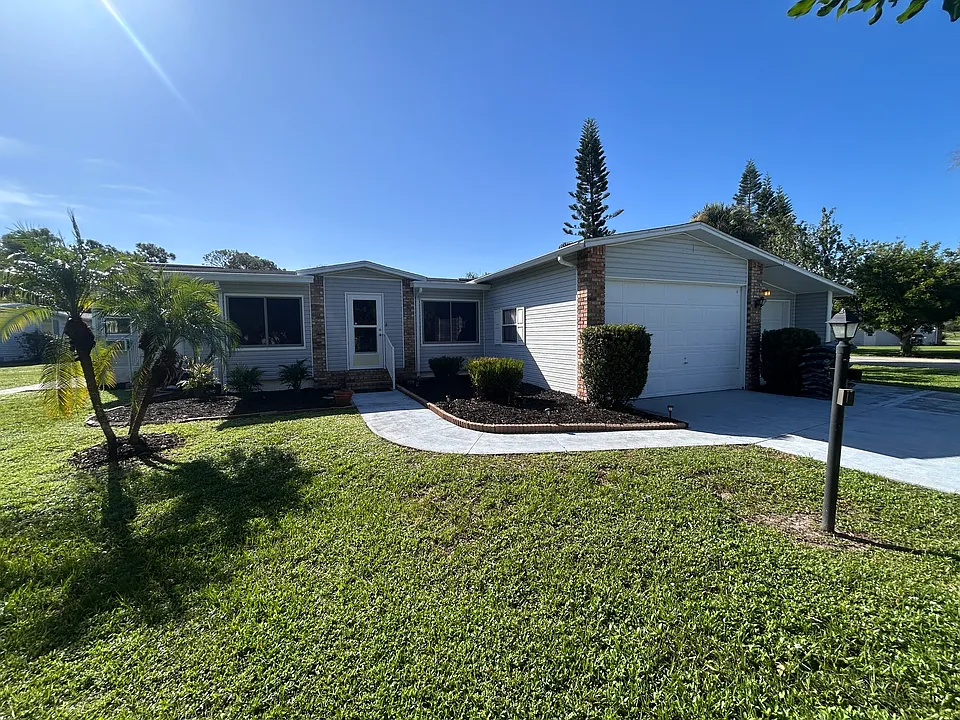 10561 Lake Loop Rd