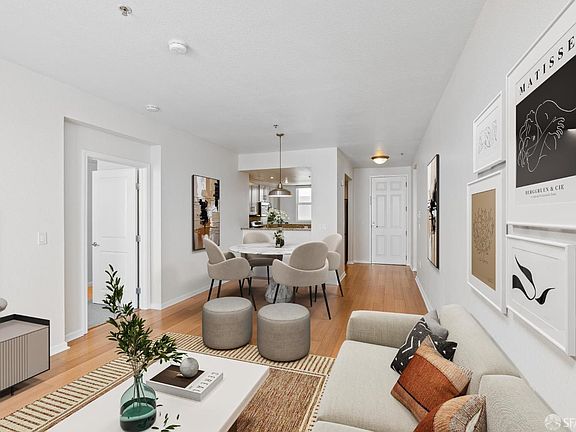 2nd image of 301 Crescent Ct APT 3403