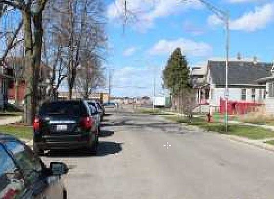 2nd image of 226 26th Ave