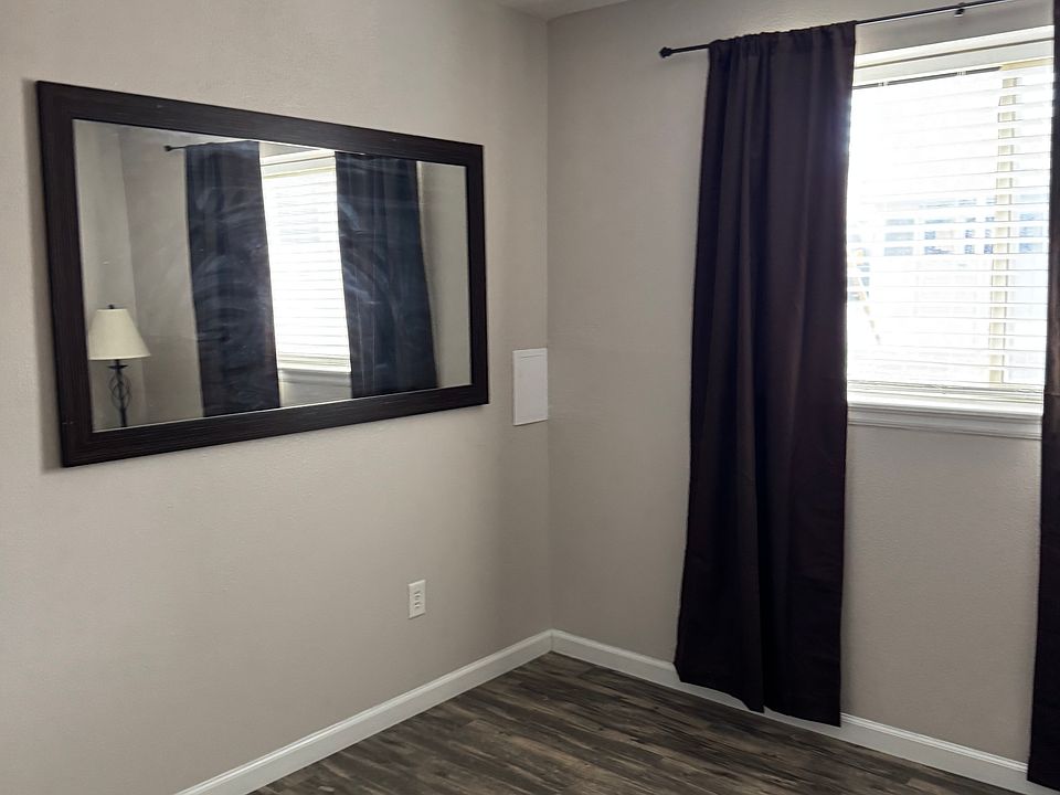 1st image of 3909 Redwood Ln APT D