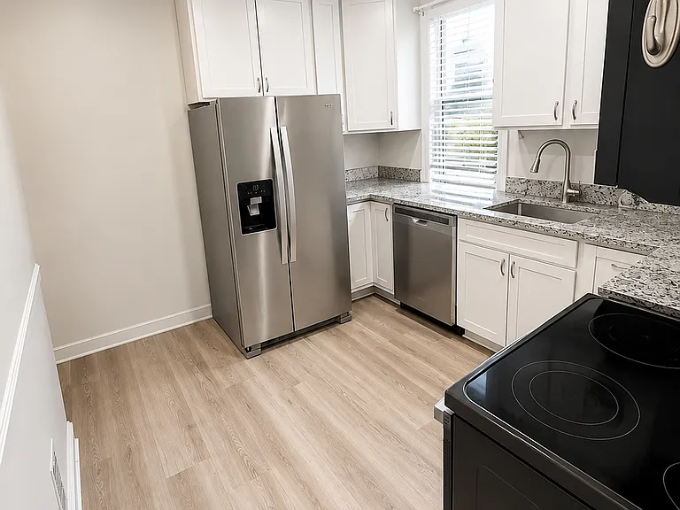 2019 Northeast Ave #1 — Photo 2