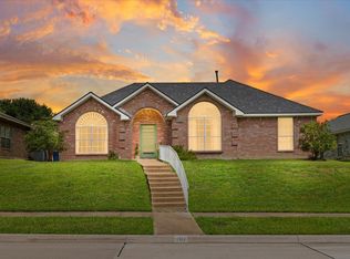 1513 Knob Hill Dr, Garland, TX 75043