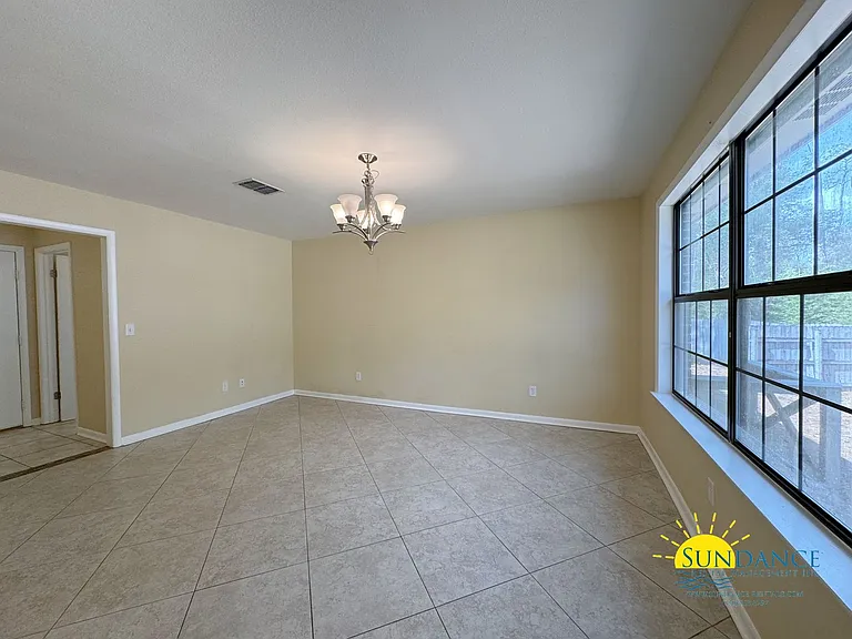 321 Biscayne Ln — Photo 11