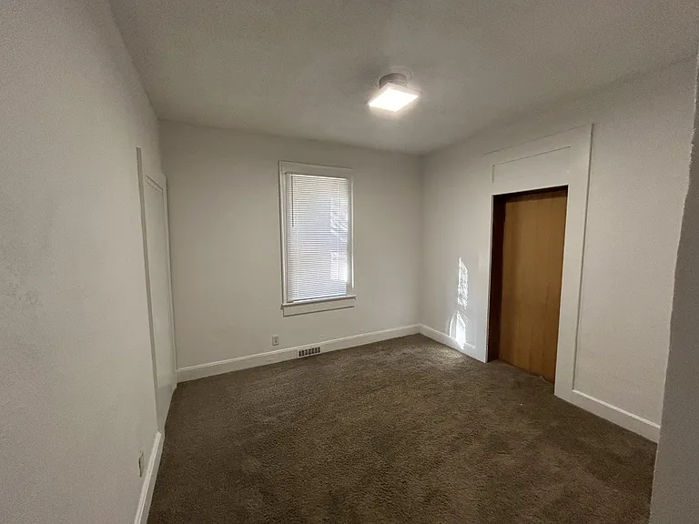 445 E Eufaula St — Photo 16