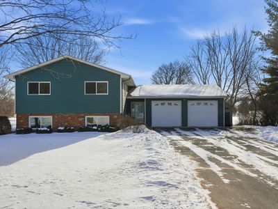 2225 Old Post Rd, Maple Plain, MN, 55359