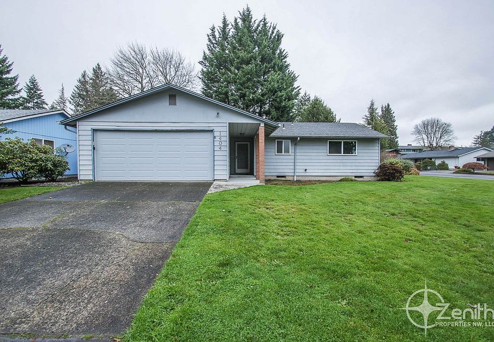 1st image of 1404 NE 124th St