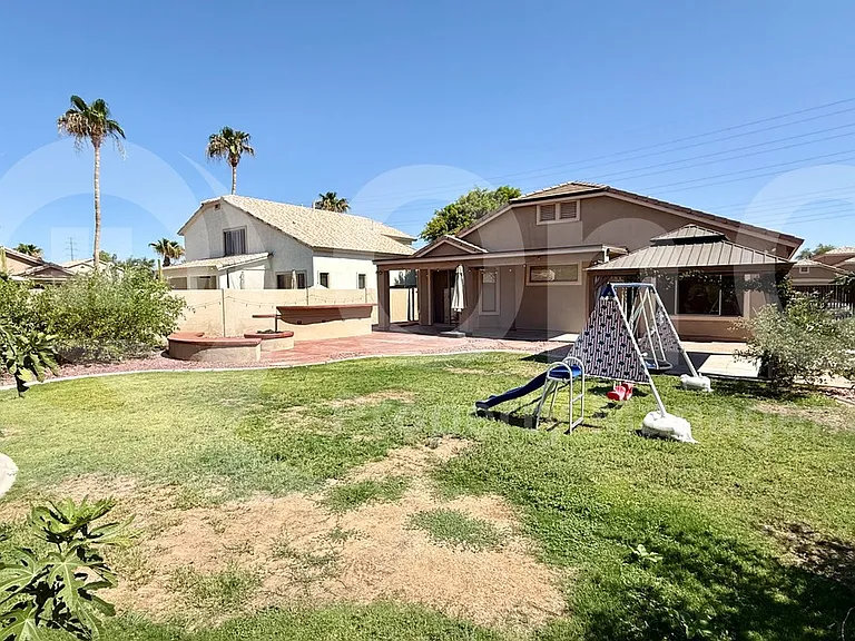 1674 E Aloe Pl — Photo 19