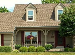 5405 Count Dr, Racine, WI 53402