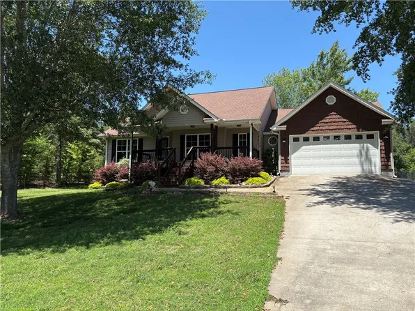 115 Morgan Rd, West Union, SC 29696