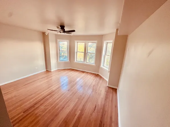 4342 W 18th St APT 2W, Chicago, IL 60623