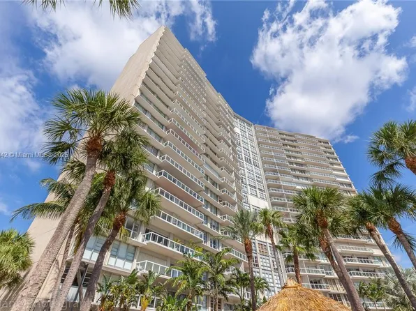 2451 Brickell Ave APT 3E, Miami, FL 33129