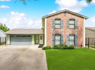 724 Mystic Ave, Gretna, LA 70056