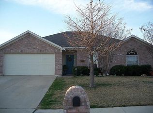 2316 Charleston Dr, Mansfield, TX 76063