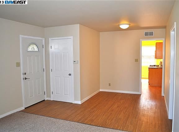 4th image of 2045 Pacific Ave