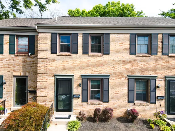 9767 Bunker Hill Ln, Cincinnati, OH 45242