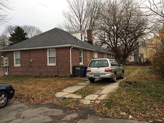 Parking Lot View of Yard