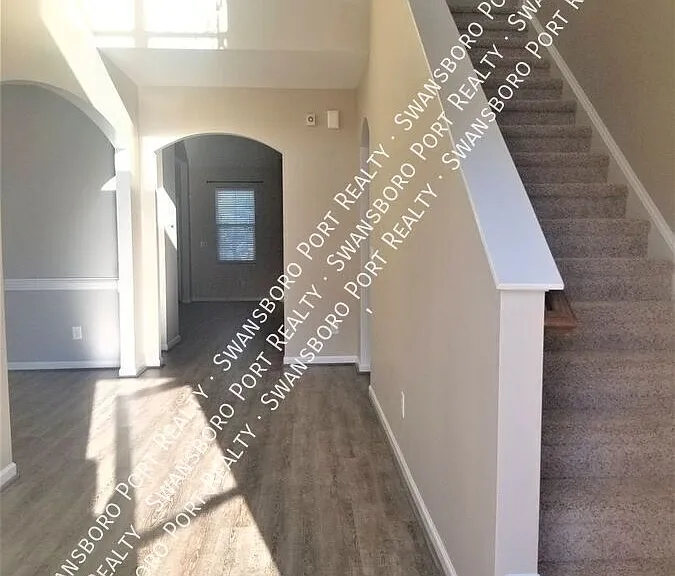411 Cyrus Thompson Dr — Photo 5