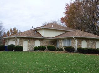 59 Idleway Ct, Greenwood, IN 46142