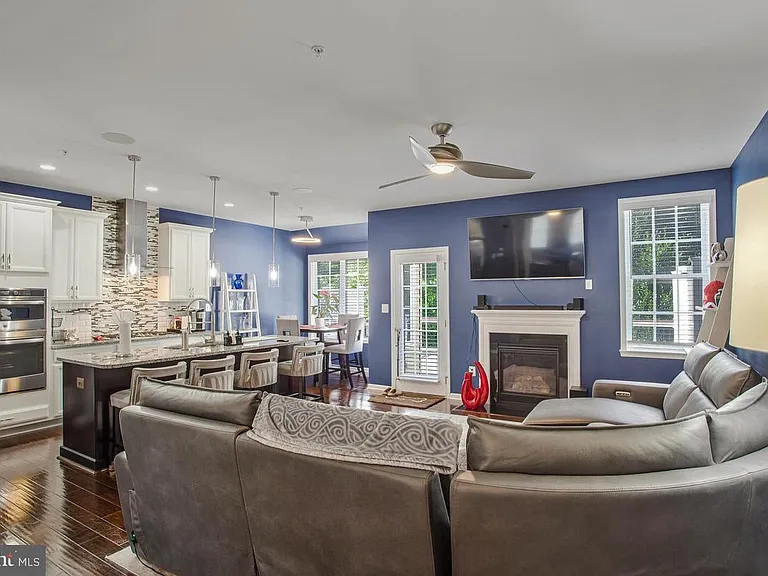 10805 Lariat Way — Photo 10